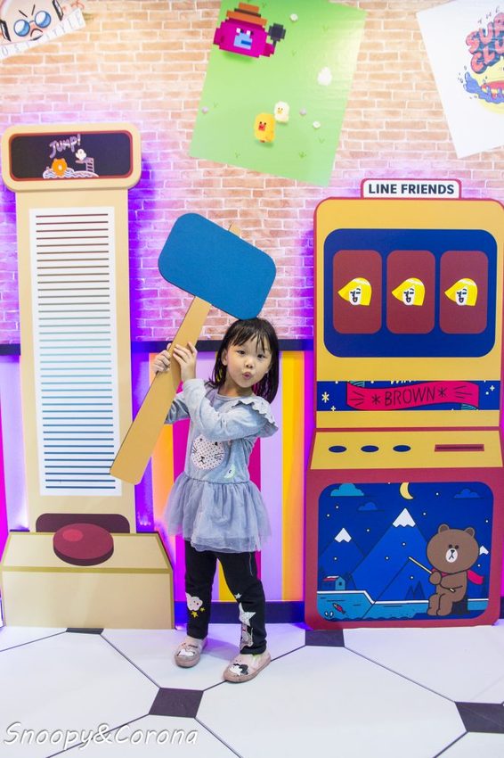 【展覽．台北】LINE FRIENDS世界巡迴之旅～坐上熊大航空旅行全世界，近四米高的雪白熊大首度現身