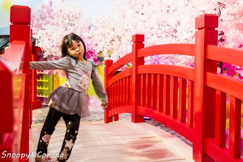 【展覽．台北】LINE FRIENDS世界巡迴之旅～坐上熊大航空旅行全世界，近四米高的雪白熊大首度現身