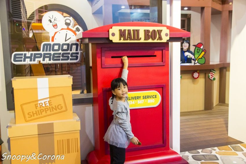 【展覽．台北】LINE FRIENDS世界巡迴之旅～坐上熊大航空旅行全世界，近四米高的雪白熊大首度現身