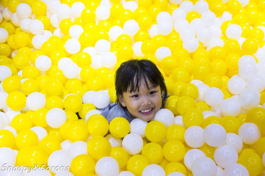 【展覽．台北】LINE FRIENDS世界巡迴之旅～坐上熊大航空旅行全世界，近四米高的雪白熊大首度現身