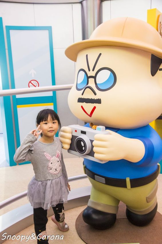 【展覽．台北】LINE FRIENDS世界巡迴之旅～坐上熊大航空旅行全世界，近四米高的雪白熊大首度現身