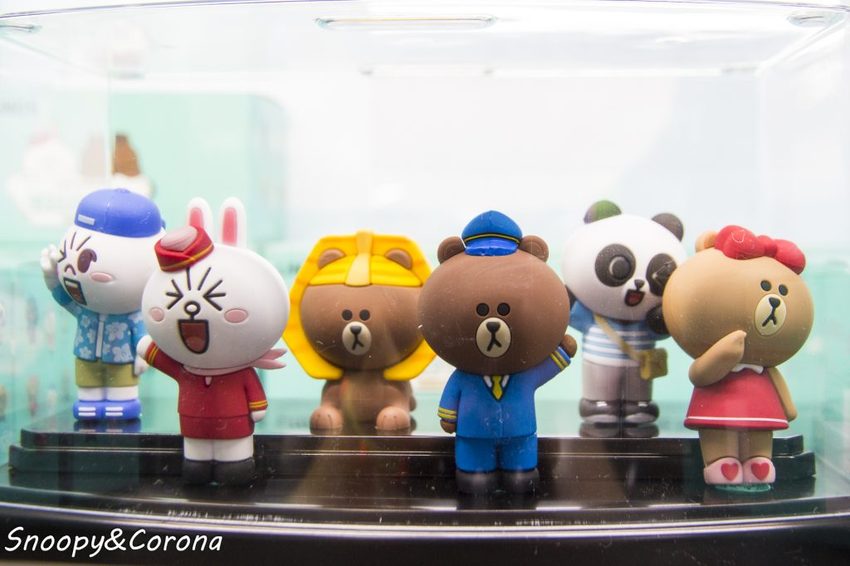 【展覽．台北】LINE FRIENDS世界巡迴之旅～坐上熊大航空旅行全世界，近四米高的雪白熊大首度現身