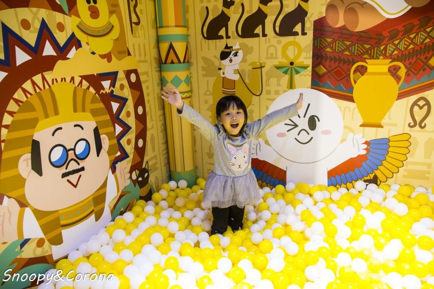 【展覽．台北】LINE FRIENDS世界巡迴之旅～坐上熊大航空旅行全世界，近四米高的雪白熊大首度現身