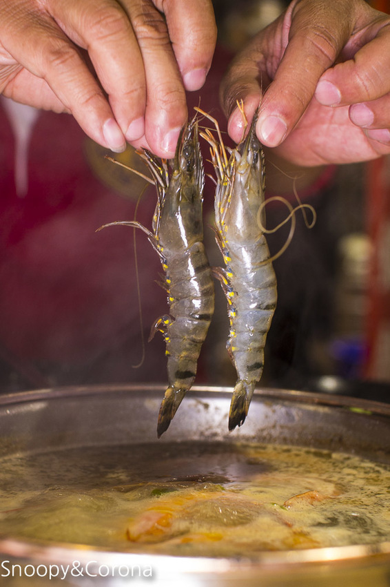 【台北美食】東區火鍋｜東區火鍋吃到飽｜火鍋殿～卜卜鍋滿滿蛤蜊好鮮美，澳洲和牛、戰車龍蝦、青蟹足吃到飽