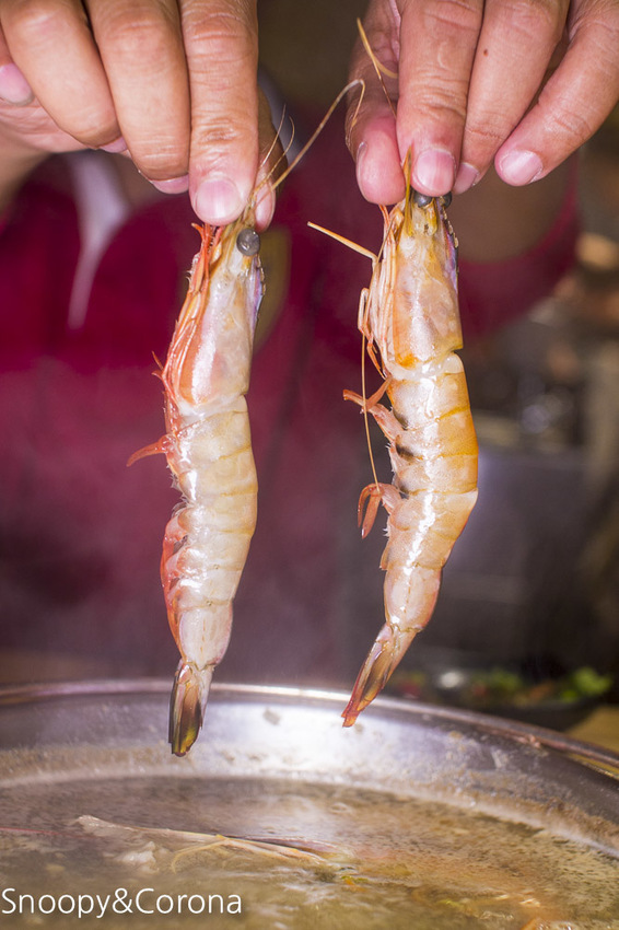【台北美食】東區火鍋｜東區火鍋吃到飽｜火鍋殿～卜卜鍋滿滿蛤蜊好鮮美，澳洲和牛、戰車龍蝦、青蟹足吃到飽