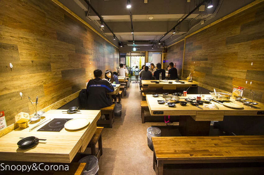 【台北美食】東區火鍋｜東區火鍋吃到飽｜火鍋殿～卜卜鍋滿滿蛤蜊好鮮美，澳洲和牛、戰車龍蝦、青蟹足吃到飽