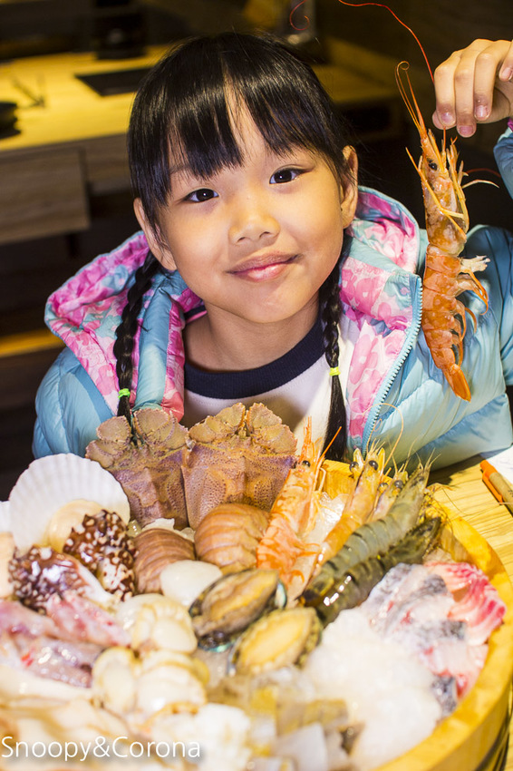 【台北美食】東區火鍋｜東區火鍋吃到飽｜火鍋殿～卜卜鍋滿滿蛤蜊好鮮美，澳洲和牛、戰車龍蝦、青蟹足吃到飽