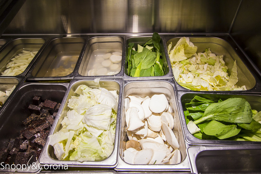 【台北美食】東區火鍋｜東區火鍋吃到飽｜火鍋殿～卜卜鍋滿滿蛤蜊好鮮美，澳洲和牛、戰車龍蝦、青蟹足吃到飽