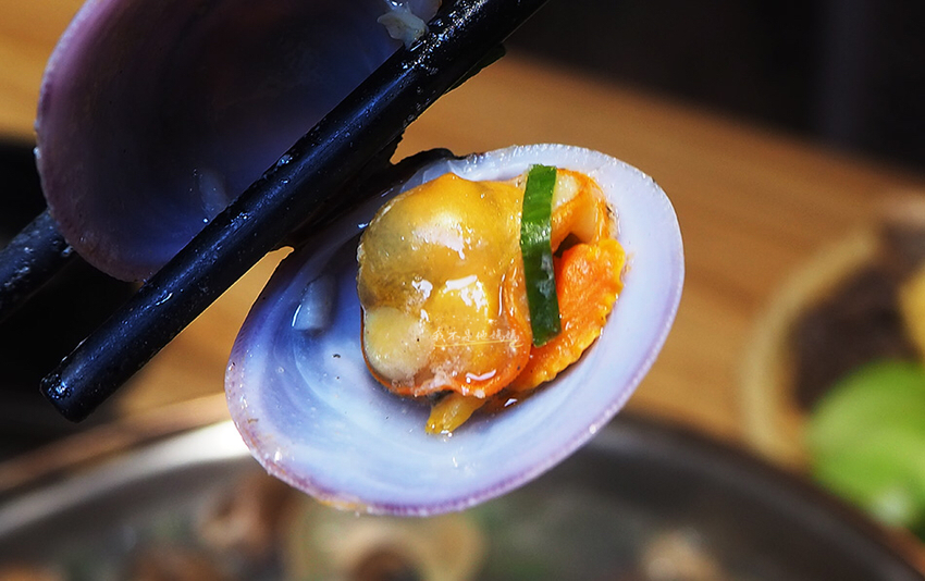 東區蛤蜊痛風鍋,忠孝敦化蛤蜊痛風鍋,忠孝復興蛤蜊痛風鍋,戰車龍蝦吃到飽,台北戰車龍蝦吃到飽,台北東區戰車龍蝦吃到飽,蛤火鍋菜單,蛤菜單,蛤蜊鍋