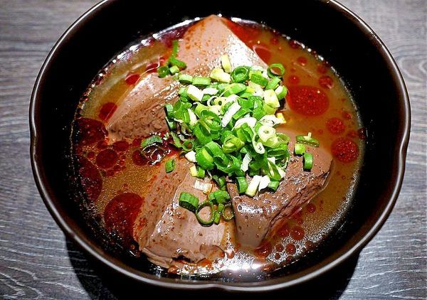 千荷田日式涮涮鍋-永安店：‖食記‖ 千荷田日式涮涮鍋-永安店 ｜雙拼超值鍋｜招牌羊肉鍋｜昆布湯底｜ 麻辣湯底（捷運永安市場美食）