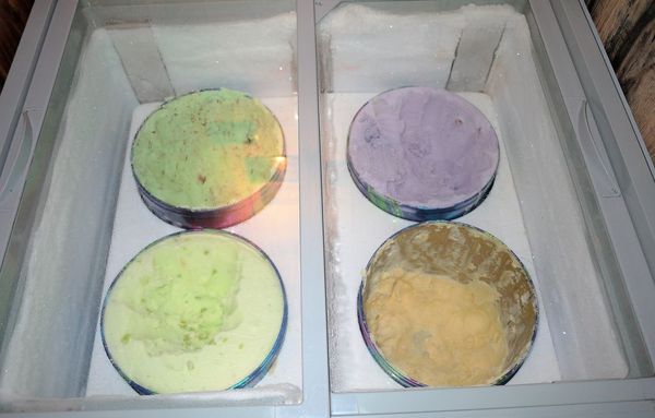 千荷田日式涮涮鍋-永安店：‖食記‖ 千荷田日式涮涮鍋-永安店 ｜雙拼超值鍋｜招牌羊肉鍋｜昆布湯底｜ 麻辣湯底（捷運永安市場美食）