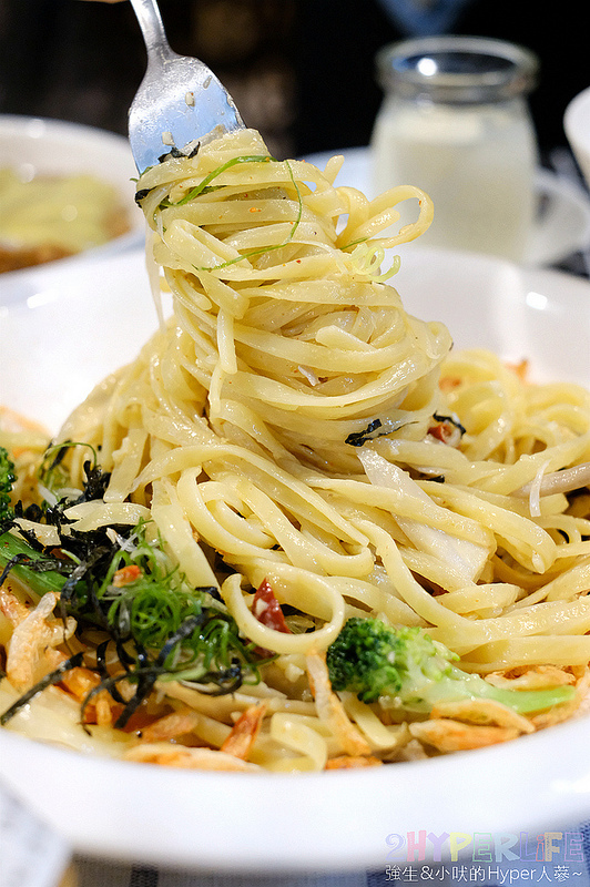 90小餐館,丼飯,台中北屯美食,台中日式咖哩,台中美食,台中義大利麵,台中義式,台中聚餐餐廳,平價美食,披薩,旱溪美食,蛋包飯 @強生與小吠的Hyper人蔘~