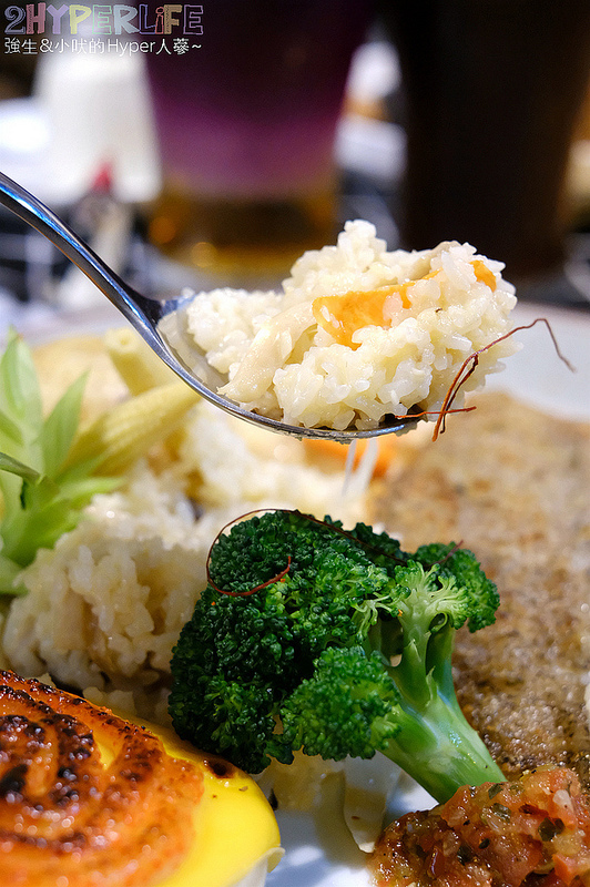 90小餐館,丼飯,台中北屯美食,台中日式咖哩,台中美食,台中義大利麵,台中義式,台中聚餐餐廳,平價美食,披薩,旱溪美食,蛋包飯 @強生與小吠的Hyper人蔘~