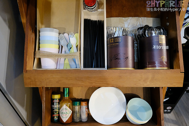 90小餐館,丼飯,台中北屯美食,台中日式咖哩,台中美食,台中義大利麵,台中義式,台中聚餐餐廳,平價美食,披薩,旱溪美食,蛋包飯 @強生與小吠的Hyper人蔘~