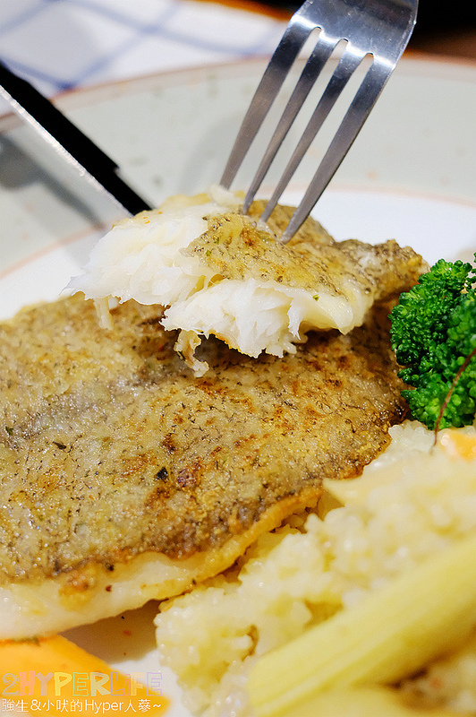 90小餐館,丼飯,台中北屯美食,台中日式咖哩,台中美食,台中義大利麵,台中義式,台中聚餐餐廳,平價美食,披薩,旱溪美食,蛋包飯 @強生與小吠的Hyper人蔘~