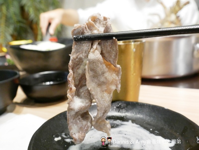 《新竹父親節餐廳推薦》預訂父親節套餐首選-大魔大滿足鍋物大遠百店。陪老公老爸吃頂級夢幻逸品日本A5和牛海鮮火鍋。最新優惠分享使用振興券可享加碼優惠︱（影片）