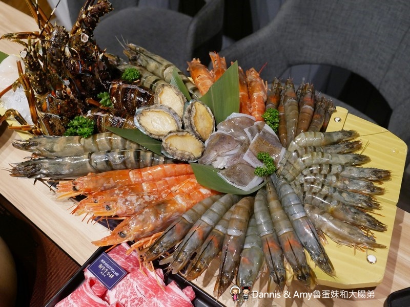 《新竹父親節餐廳推薦》預訂父親節套餐首選-大魔大滿足鍋物大遠百店。陪老公老爸吃頂級夢幻逸品日本A5和牛海鮮火鍋。最新優惠分享使用振興券可享加碼優惠︱（影片）