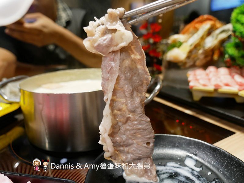 《新竹好吃火鍋推薦》大魔大滿足鍋物大遠百店。各國頂級和牛肉品海鮮吃好吃滿。辦大魔卡送海鮮船。光棍節最新消費優惠分享︱(影片) 《新竹好吃火鍋推薦》大魔大滿足鍋物大遠百店。各國頂級和牛肉品海鮮吃好吃滿。辦大魔卡送海鮮船。光棍節最新消費優惠分享︱(影片)