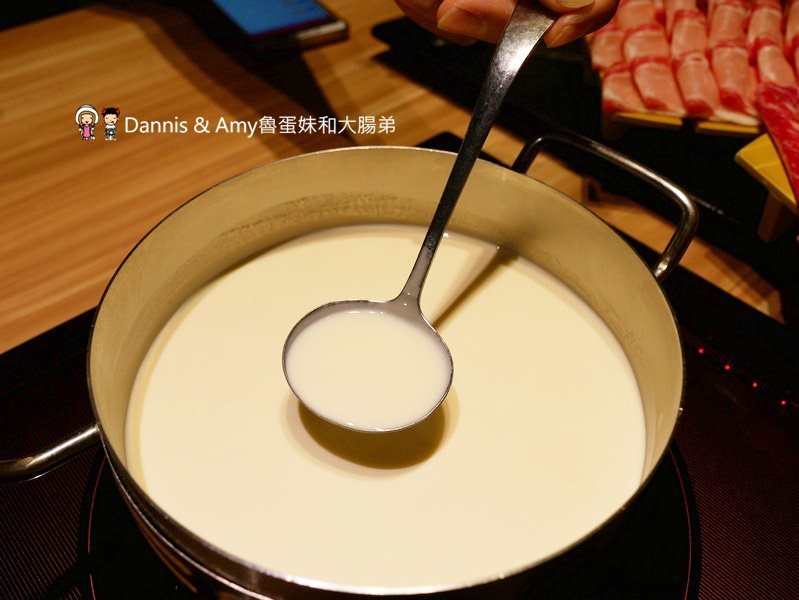 《新竹好吃火鍋推薦》大魔大滿足鍋物大遠百店。各國頂級和牛肉品海鮮吃好吃滿。辦大魔卡送海鮮船。光棍節最新消費優惠分享︱(影片) 《新竹好吃火鍋推薦》大魔大滿足鍋物大遠百店。各國頂級和牛肉品海鮮吃好吃滿。辦大魔卡送海鮮船。光棍節最新消費優惠分享︱(影片)