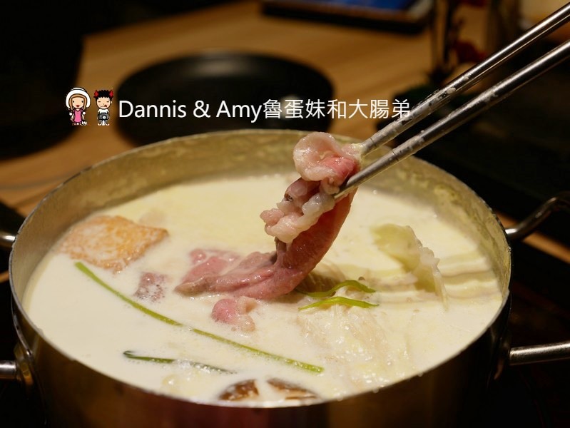 《新竹好吃火鍋推薦》大魔大滿足鍋物大遠百店。各國頂級和牛肉品海鮮吃好吃滿。辦大魔卡送海鮮船。光棍節最新消費優惠分享︱(影片) 《新竹好吃火鍋推薦》大魔大滿足鍋物大遠百店。各國頂級和牛肉品海鮮吃好吃滿。辦大魔卡送海鮮船。光棍節最新消費優惠分享︱(影片)