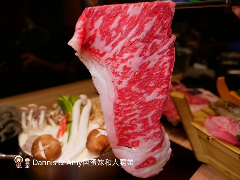 《新竹好吃火鍋推薦》大魔大滿足鍋物大遠百店。各國頂級和牛肉品海鮮吃好吃滿。辦大魔卡送海鮮船。光棍節最新消費優惠分享︱(影片) 《新竹好吃火鍋推薦》大魔大滿足鍋物大遠百店。各國頂級和牛肉品海鮮吃好吃滿。辦大魔卡送海鮮船。光棍節最新消費優惠分享︱(影片)