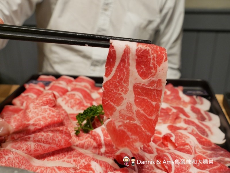 《新竹父親節餐廳推薦》預訂父親節套餐首選-大魔大滿足鍋物大遠百店。陪老公老爸吃頂級夢幻逸品日本A5和牛海鮮火鍋。最新優惠分享使用振興券可享加碼優惠︱（影片）