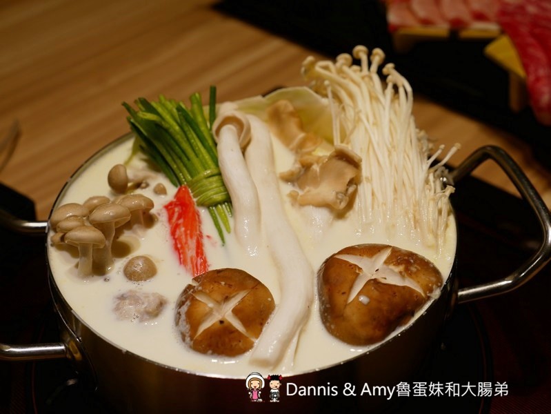 《新竹好吃火鍋推薦》大魔大滿足鍋物大遠百店。各國頂級和牛肉品海鮮吃好吃滿。辦大魔卡送海鮮船。光棍節最新消費優惠分享︱(影片) 《新竹好吃火鍋推薦》大魔大滿足鍋物大遠百店。各國頂級和牛肉品海鮮吃好吃滿。辦大魔卡送海鮮船。光棍節最新消費優惠分享︱(影片)