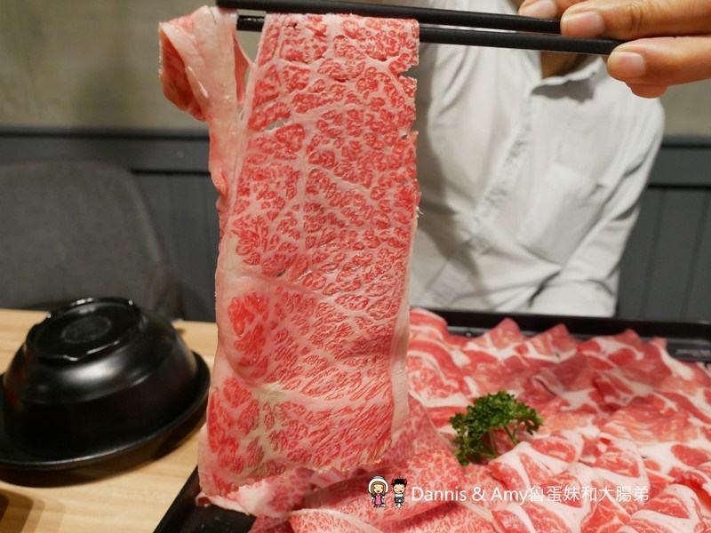 《新竹父親節餐廳推薦》預訂父親節套餐首選-大魔大滿足鍋物大遠百店。陪老公老爸吃頂級夢幻逸品日本A5和牛海鮮火鍋。最新優惠分享使用振興券可享加碼優惠︱（影片）