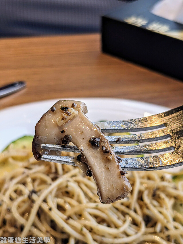 【新竹食記】卡菲努努親子寵物餐廳 - 超有趣親子寵物餐廳,小