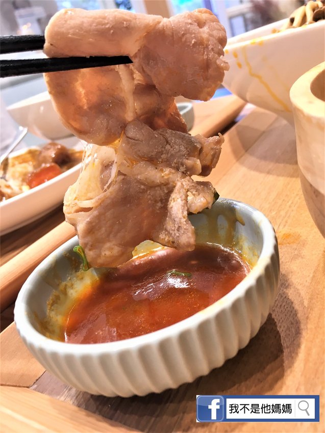 辣呼呼,大師兄,Lahuhu,我不是他媽媽,打卡名店,舒子晨推薦,黑人推薦,宵夜,銷魂辣油,麻辣,清燉,免費加湯,麻辣控,merk大叔推薦