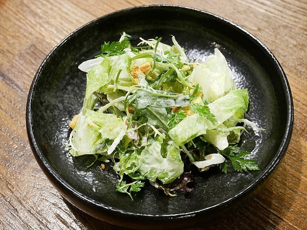 YATS台中 葉子洋食 品記宵夜:YATS台中 葉子洋食 品記宵夜-台中東區複合式餐廳 葉子大變身 一間店可以享用兩類餐點 來這邊從早吃到晚也不無聊