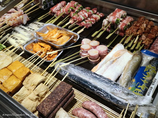 炭燒烤(逢甲店):台中美食│炭燒烤逢甲店〃逢甲必吃烤肉!價格親民,烤功了得,讓人一吃成主顧的炭燒烤~