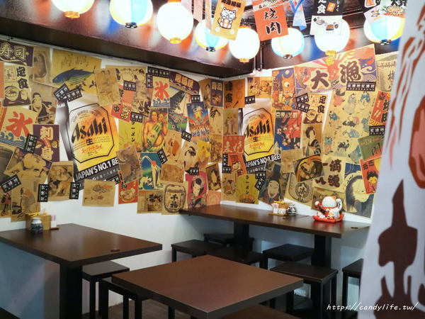 炭燒烤(逢甲店):台中美食│炭燒烤逢甲店〃逢甲必吃烤肉!價格親民,烤功了得,讓人一吃成主顧的炭燒烤~