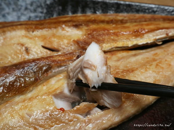 炭燒烤(逢甲店):台中美食│炭燒烤逢甲店〃逢甲必吃烤肉!價格親民,烤功了得,讓人一吃成主顧的炭燒烤~