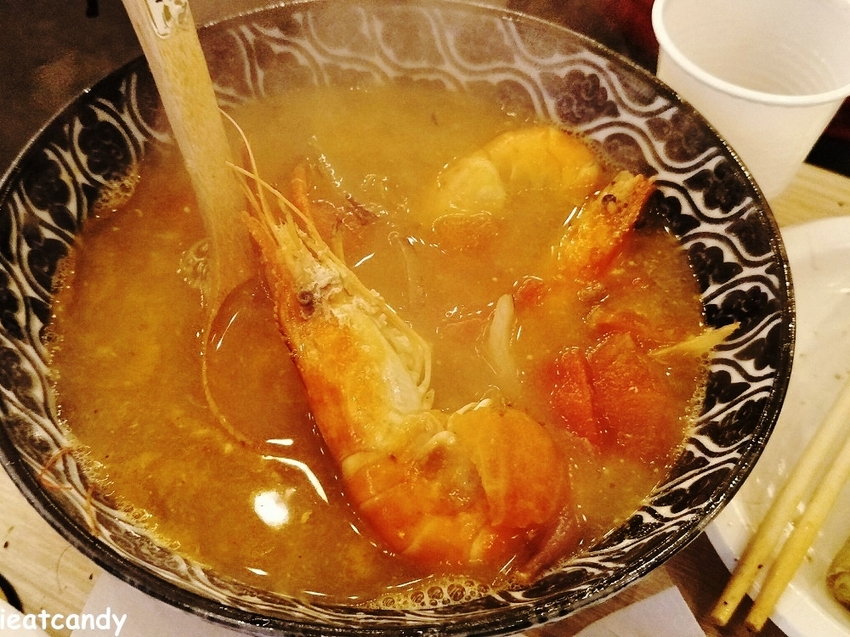 台中美食_泰夯蝦-正宗曼谷流水蝦│隱藏在龍富夜市的泰國蝦吃到飽！滿滿蝦子吃到過癮~ - 愛伊特candy的分享樂園