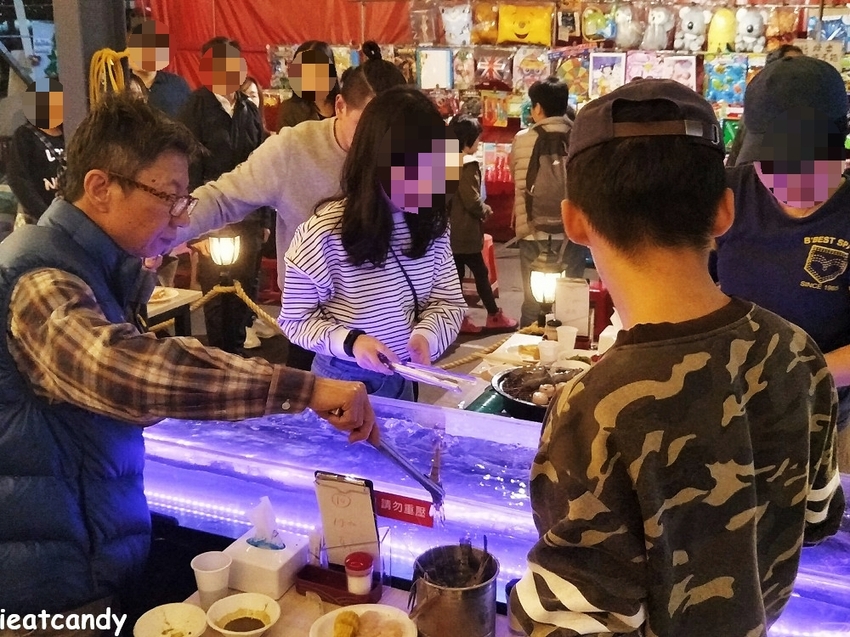台中美食_泰夯蝦-正宗曼谷流水蝦│隱藏在龍富夜市的泰國蝦吃到飽！滿滿蝦子吃到過癮~ - 愛伊特candy的分享樂園