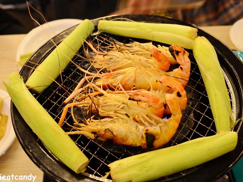 台中美食_泰夯蝦-正宗曼谷流水蝦│隱藏在龍富夜市的泰國蝦吃到飽！滿滿蝦子吃到過癮~ - 愛伊特candy的分享樂園