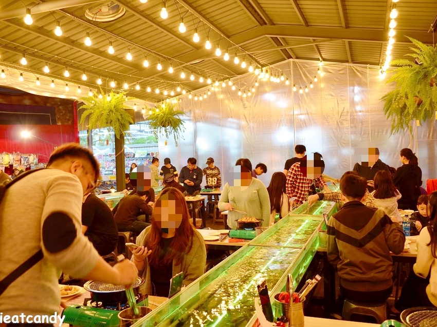 台中美食_泰夯蝦-正宗曼谷流水蝦│隱藏在龍富夜市的泰國蝦吃到飽！滿滿蝦子吃到過癮~ - 愛伊特candy的分享樂園