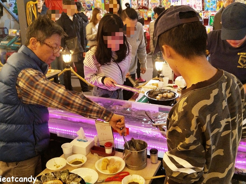 台中美食_泰夯蝦-正宗曼谷流水蝦│隱藏在龍富夜市的泰國蝦吃到飽！滿滿蝦子吃到過癮~ - 愛伊特candy的分享樂園