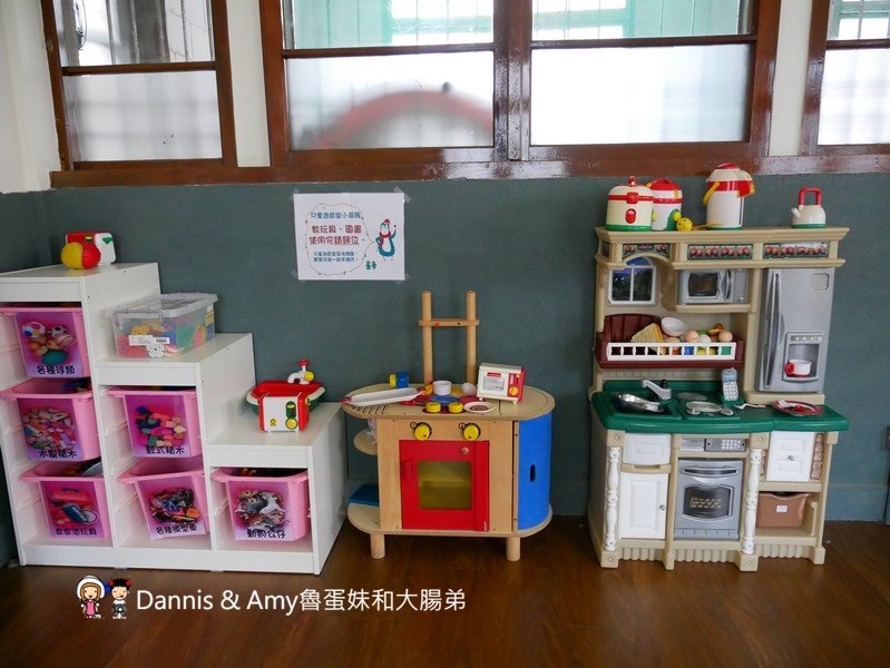 《新竹隱藏版庭園餐廳》聖母園義式餐坊x九零二小舖。隱身光復路巷弄的私密景點新竹美食。親子友善遊戲空間︱(影片)
