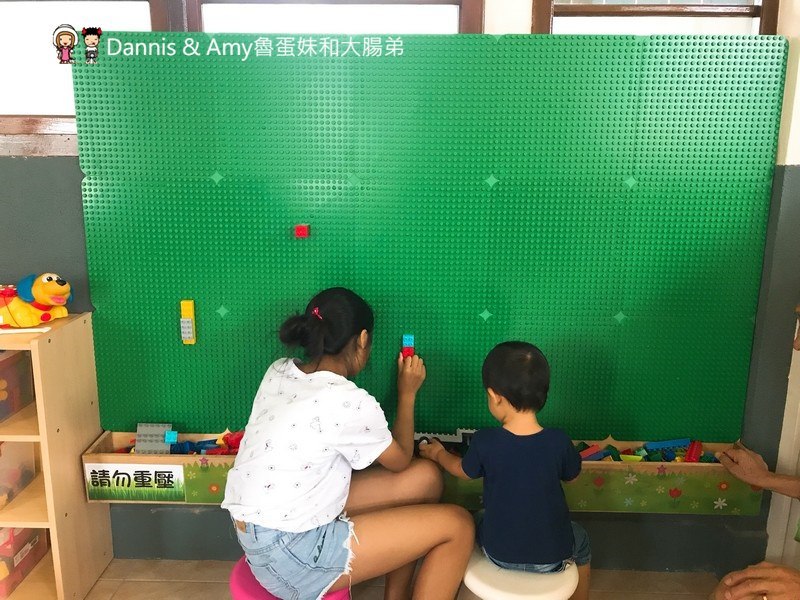 《新竹隱藏版庭園餐廳》聖母園義式餐坊x九零二小舖。隱身光復路巷弄的私密景點新竹美食。親子友善遊戲空間︱(影片)