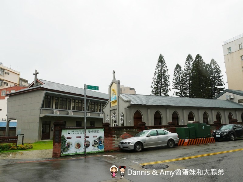 《新竹隱藏版庭園餐廳》聖母園義式餐坊x九零二小舖。隱身光復路巷弄的私密景點新竹美食。親子友善遊戲空間︱(影片)
