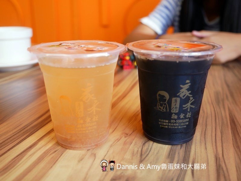 《新竹竹北美食》家禾手作麵食館-縣政店。手作麵食水餃牛肉麵。紅油抄手。芋香油飯選擇豐富多樣化。免費停車場︱(影片) 《新竹竹北美食》家禾手作麵食館-縣政店。手作麵食水餃牛肉麵。紅油抄手。芋香油飯選擇豐富多樣化。免費停車場︱(影片)