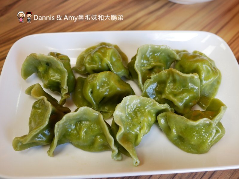 《新竹竹北美食》家禾手作麵食館-縣政店。手作麵食水餃牛肉麵。紅油抄手。芋香油飯選擇豐富多樣化。免費停車場︱(影片) 《新竹竹北美食》家禾手作麵食館-縣政店。手作麵食水餃牛肉麵。紅油抄手。芋香油飯選擇豐富多樣化。免費停車場︱(影片)