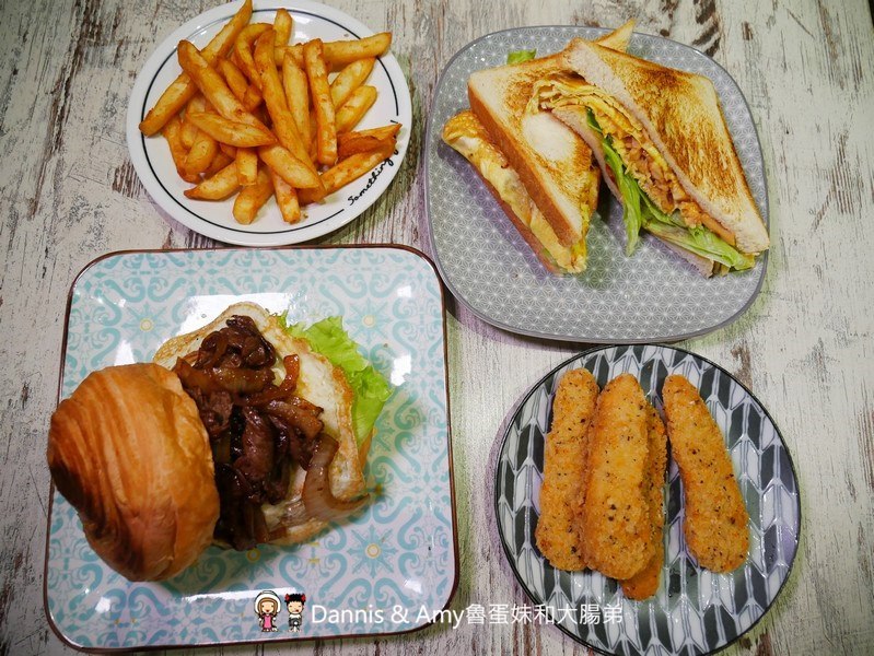 《新竹龍山社區早餐》米樂晨食館-竹科店。不只賣早餐、早午餐。晚上還有平價牛排新選擇︱COSTCO好市多附近（影片）