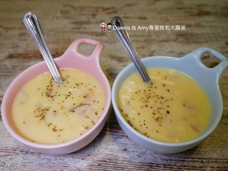 《新竹龍山社區早餐》米樂晨食館-竹科店。不只賣早餐、早午餐。晚上還有平價牛排新選擇︱COSTCO好市多附近（影片）