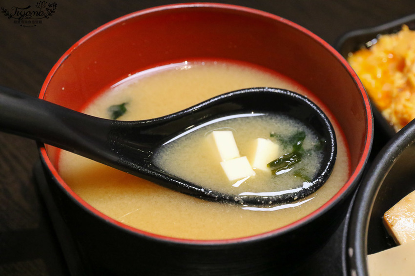 嘉義拉麵就愛這一味！！Mr.RAMEN 豚骨拉麵 嘉義店，日式定食9折，滿10點送拉麵集點活動 - 緹雅瑪 美食旅遊趣