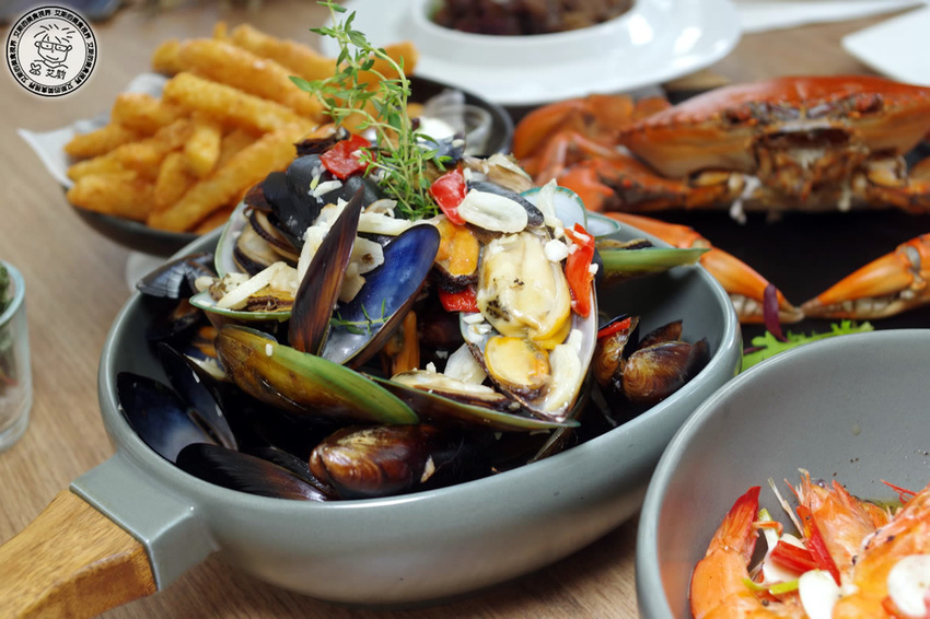 3單點-3白酒大蒜香料淡菜盆.jpg