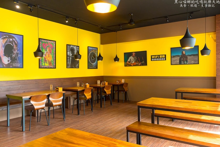 高雄鳳山︱Pizza Rock搖滾披薩　放假，就該慵懶的到披薩店，吃頓豐富營養義式早午餐！！（鳳山文衡店）