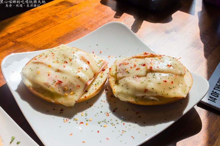 高雄鳳山︱Pizza Rock搖滾披薩　放假，就該慵懶的到披薩店，吃頓豐富營養義式早午餐！！（鳳山文衡店）